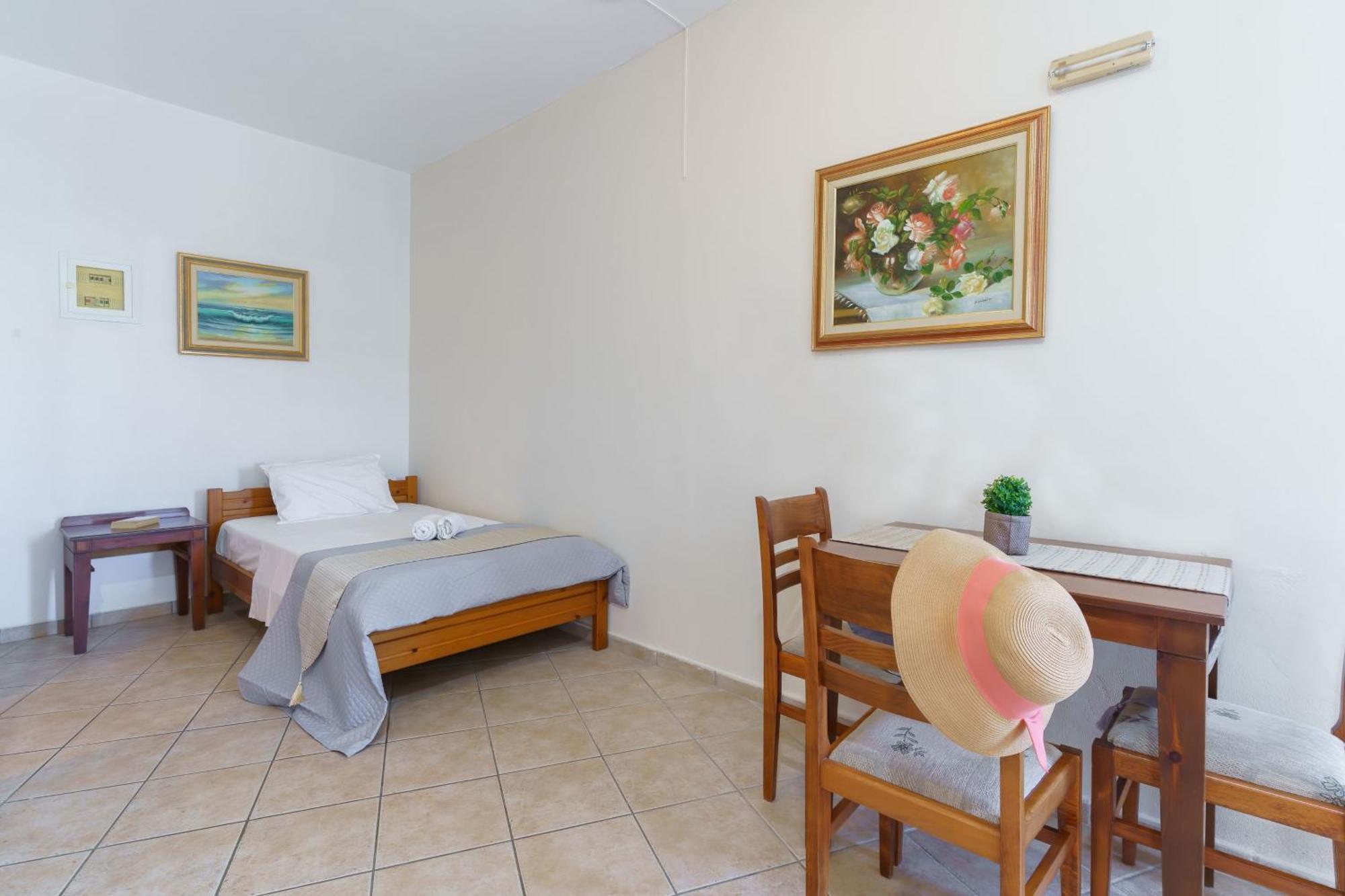 Sunrise Suites&Apartments Kalyves Chambre photo